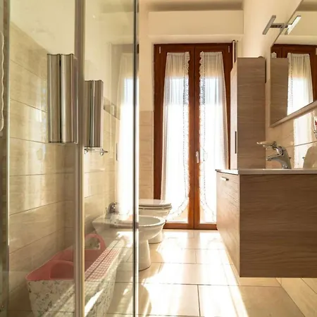 Se245 - Senigallia, Trilocale Con Balcone Fronte Mare * סניגליה