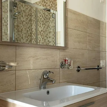 Se245 - Senigallia, Trilocale Con Balcone Fronte Mare Senigália